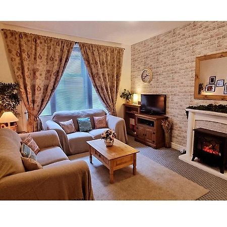 Entire, Main Door, Pet Friendly, Home Away From Home, East Ayrshire Newmilns ภายนอก รูปภาพ
